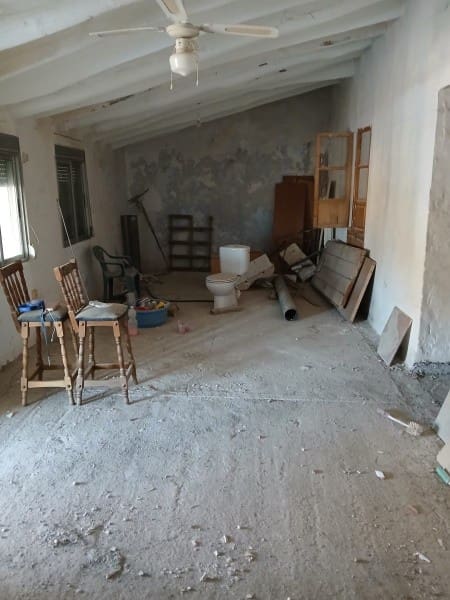 5 bedroom Finca/Country House for sale in Seron - € 35,000 (Ref: 9628125)