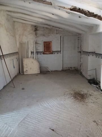 5 bedroom Finca/Country House for sale in Serón - € 35,000 (Ref: 9628125)