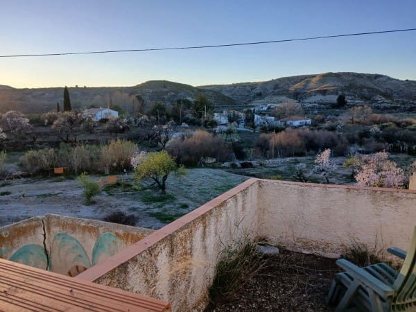 5 bedroom Finca/Country House for sale in Seron - € 35,000 (Ref: 9628125)
