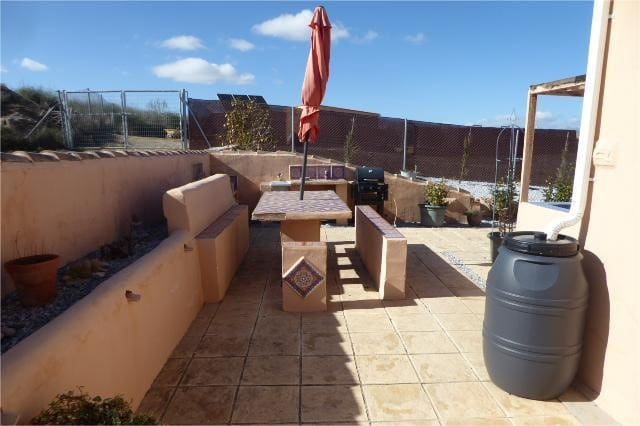 3 chambre Villa/Maison à vendre à Freila avec piscine - 186 000 € (Ref: 9634923)