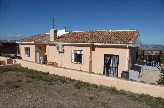 3 chambre Villa/Maison à vendre à Freila avec piscine - 186 000 € (Ref: 9634923)