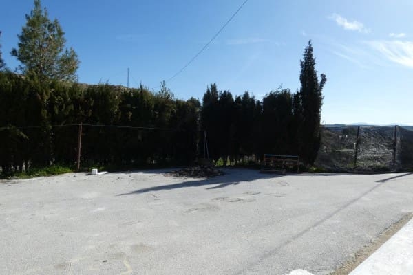 4 slaapkamer Grotwoning te koop in Cortes de Baza - € 90.000 (Ref: 9651107)