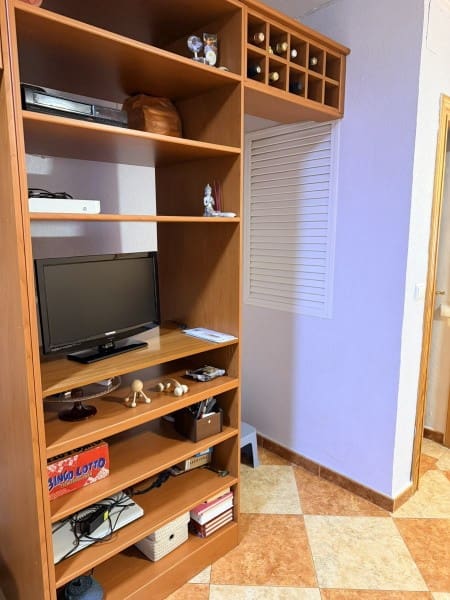 3 bedroom Semi-detached Villa for sale in Benamaurel - € 95,000 (Ref: 9685983)