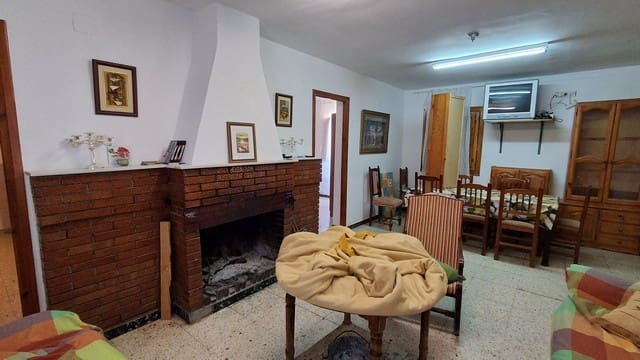 2 bedroom Villa for sale in Cela with pool - € 219,500 (Ref: 9698789)