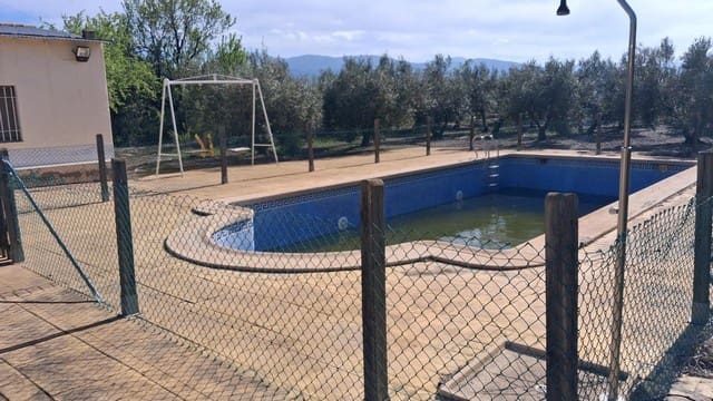 2 bedroom Villa for sale in Cela with pool - € 219,500 (Ref: 9698789)