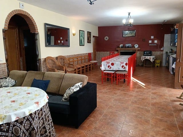 2 bedroom Villa for sale in Benamaurel - € 99,950 (Ref: 9730897)