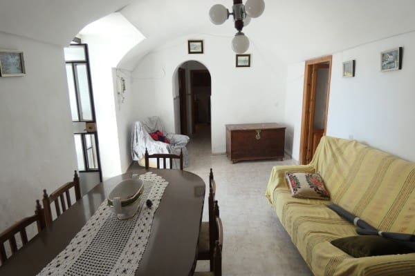 8 bedroom Cave House for sale in Cortes de Baza - € 96,000 (Ref: 9731205)