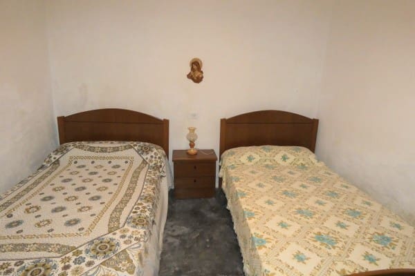 8 chambre Maison Troglodyte à vendre à Cortes de Baza - 96 000 € (Ref: 9731205)