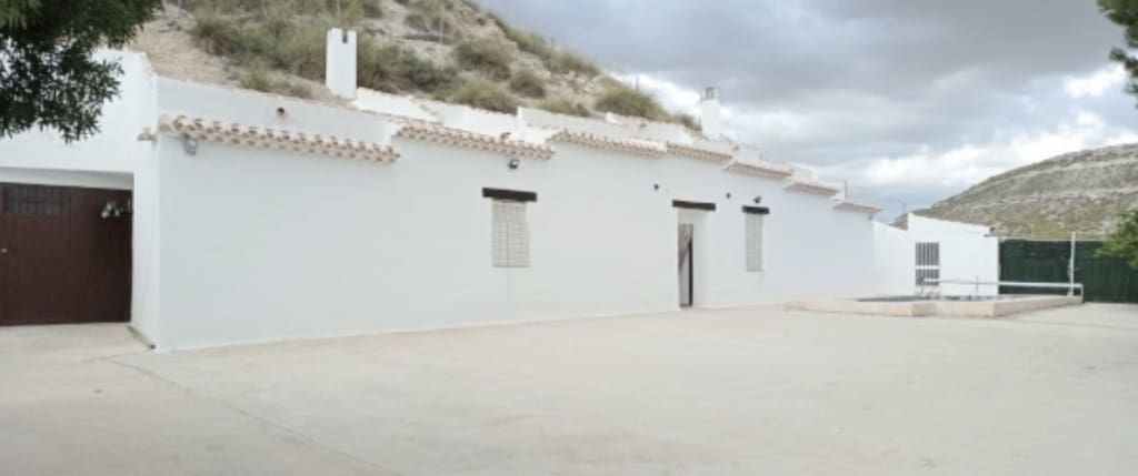 4 soveværelse Hulehus til salg i Galera med swimmingpool - € 210.000 (Ref: 9733746)