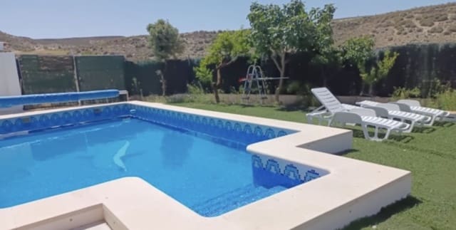 4 soveværelse Hulehus til salg i Galera med swimmingpool - € 210.000 (Ref: 9733746)