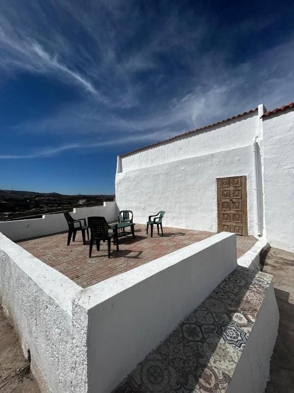 4 slaapkamer Grotwoning te koop in Zujar - € 85.000 (Ref: 9757596)