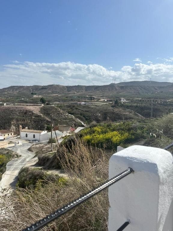 4 slaapkamer Grotwoning te koop in Zujar - € 85.000 (Ref: 9757596)