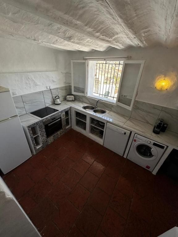 4 slaapkamer Grotwoning te koop in Zujar - € 85.000 (Ref: 9757596)