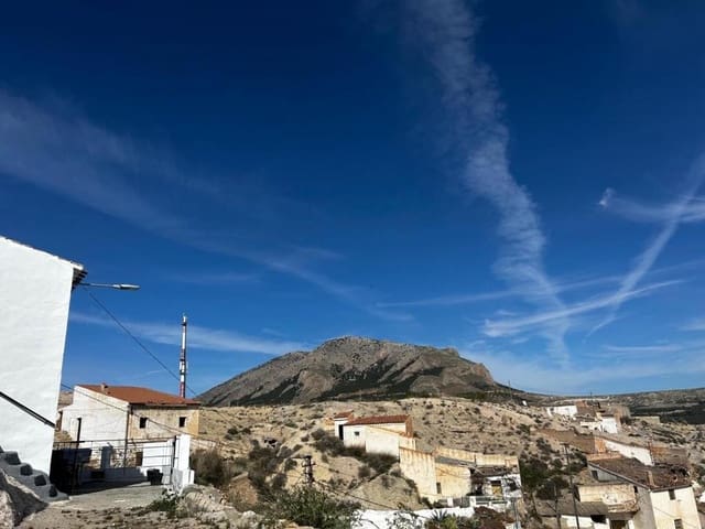 4 slaapkamer Grotwoning te koop in Zújar - € 85.000 (Ref: 9757596)