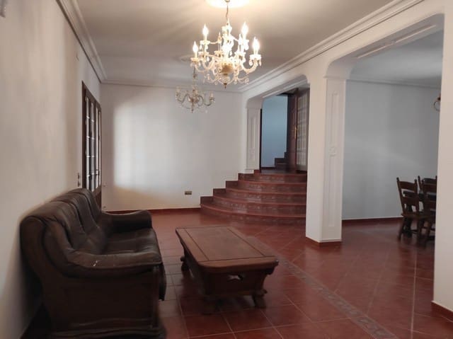 10 sypialnia Willa na sprzedaż w Cela - 625 000 € (Ref: 9765118)