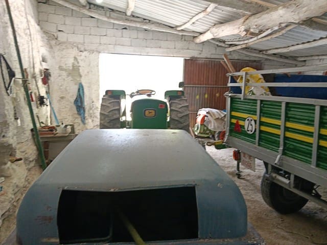 5 slaapkamer Finca/Landhuis te koop in Benamaurel met zwembad - € 210.000 (Ref: 9772494)