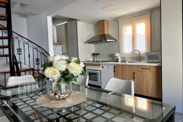 4 bedroom Townhouse for sale in Castril - € 130,000 (Ref: 9776872)