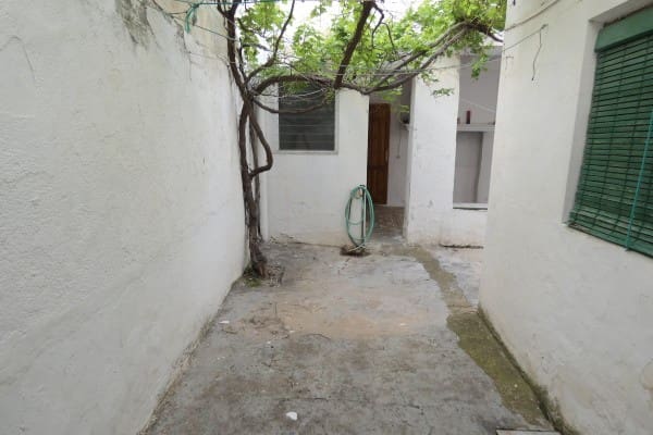 Casa de 6 habitaciones en Galera en venta - 79.950 € (Ref: 9805397)