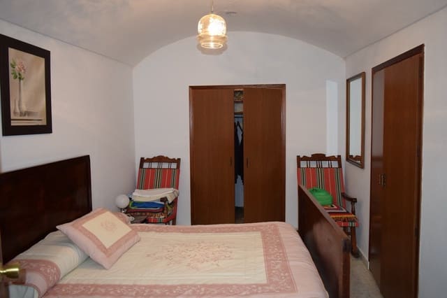 4 soveværelse Hulehus til salg i Cuevas del Campo - € 161.000 (Ref: 9821017)
