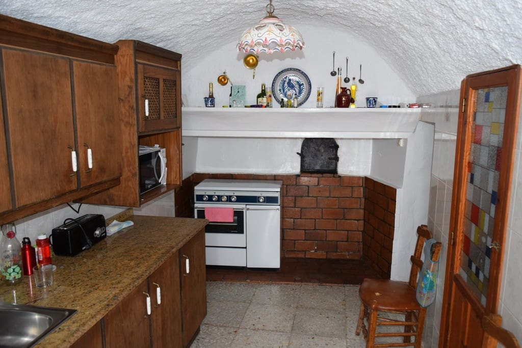 4 soveværelse Hulehus til salg i Cuevas del Campo - € 161.000 (Ref: 9821017)