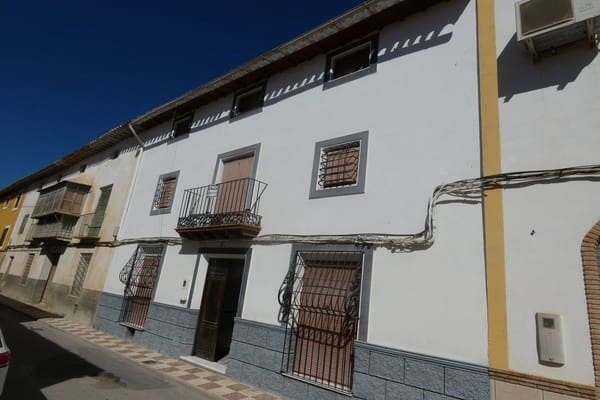 8 bedroom Townhouse for sale in Huescar - € 145,000 (Ref: 9823123)