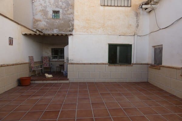 8 bedroom Townhouse for sale in Huescar - € 145,000 (Ref: 9823123)