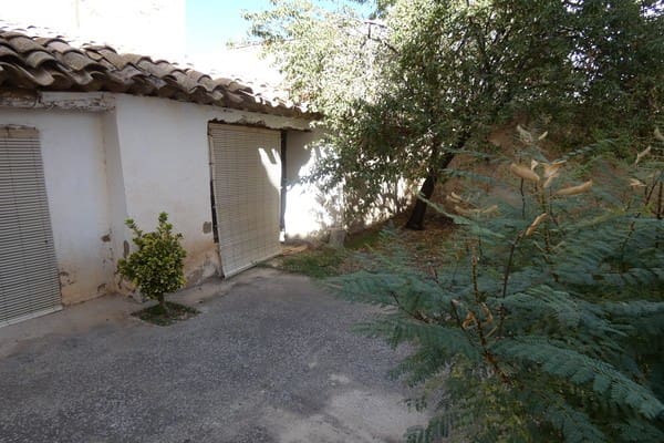 8 bedroom Townhouse for sale in Huescar - € 145,000 (Ref: 9823123)