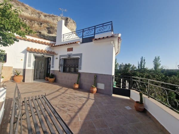 3 bedroom Cave House for sale in Castillejar - € 135,000 (Ref: 9833007)
