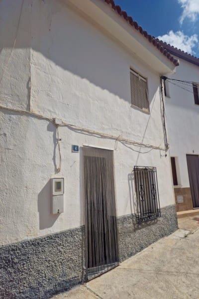 4 bedroom Cave House for sale in Cullar - € 49,990 (Ref: 9834895)