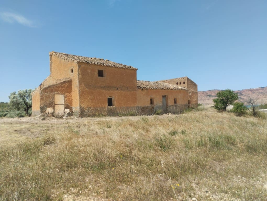 Undeveloped Land for sale in Freila - € 365,000 (Ref: 9866392)