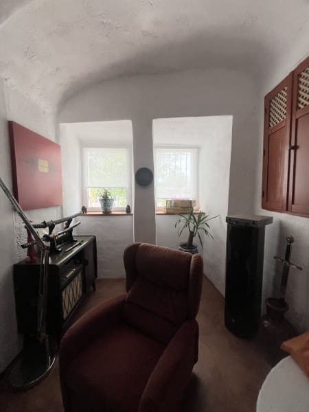 2 bedroom Cave House for sale in Venta Micena - € 199,900 (Ref: 9866393)