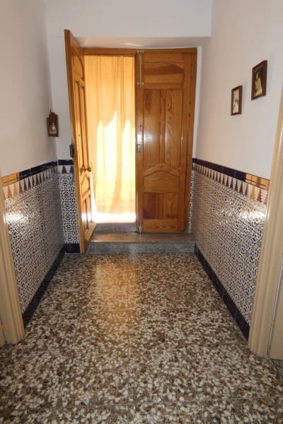 Casa de 5 habitaciones en Caniles en venta - 99.950 € (Ref: 9875296)