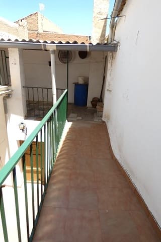 Casa de 5 habitaciones en Caniles en venta - 99.950 € (Ref: 9875296)