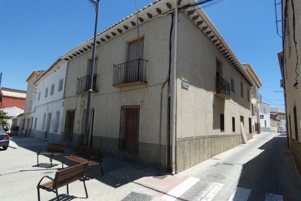Casa de 5 habitaciones en Caniles en venta - 99.950 € (Ref: 9875296)