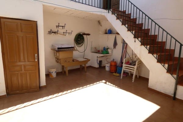 Casa de 5 habitaciones en Caniles en venta - 99.950 € (Ref: 9875296)