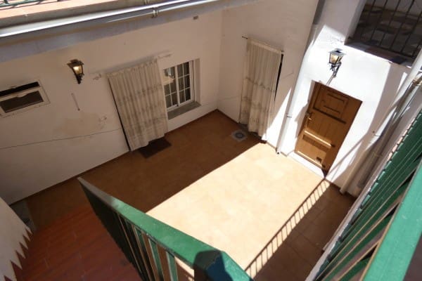 Casa de 5 habitaciones en Caniles en venta - 99.950 € (Ref: 9875296)