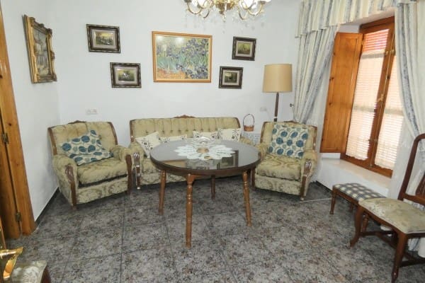 Casa de 5 habitaciones en Caniles en venta - 99.950 € (Ref: 9875296)