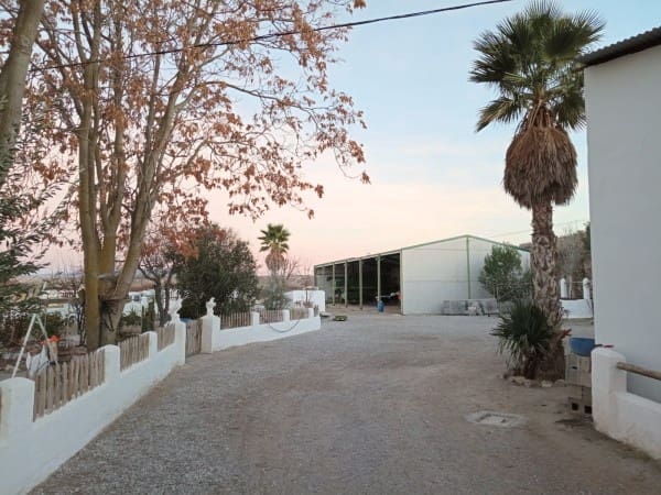 2 soveværelse Finca/Landehus til salg i Baza - € 288.400 (Ref: 9877435)