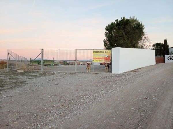 2 soveværelse Finca/Landehus til salg i Baza - € 288.400 (Ref: 9877435)