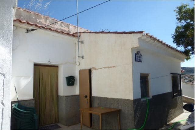 4 slaapkamer Grotwoning te koop in Orce - € 55.000 (Ref: 9883556)