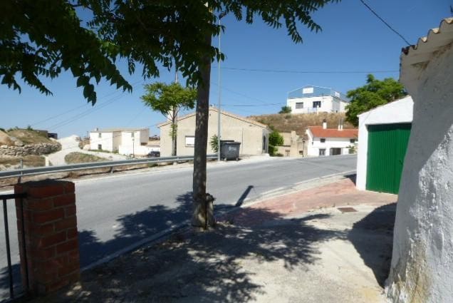 4 slaapkamer Grotwoning te koop in Orce - € 55.000 (Ref: 9883556)