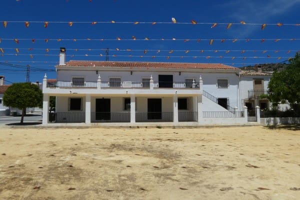 5 bedroom Townhouse for sale in Fátima, Castril - € 250,000 (Ref: 9892933)