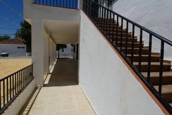 5 bedroom Townhouse for sale in Fátima, Castril - € 250,000 (Ref: 9892933)