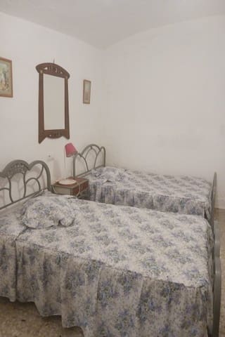 6 bedroom Cave House for sale in Cortes de Baza - € 155,000 (Ref: 9895346)