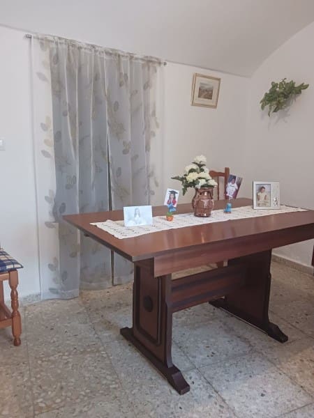 6 bedroom Cave House for sale in Cortes de Baza - € 155,000 (Ref: 9895346)