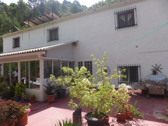2 bedroom Finca/Country House for sale in Castril - € 215,000 (Ref: 9898444)