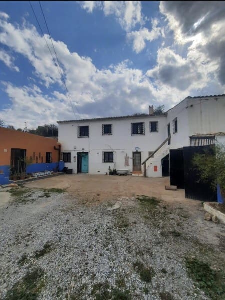 6 soveværelse Hulehus til salg i Baza - € 180.000 (Ref: 9902690)