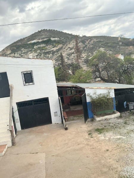 6 soveværelse Hulehus til salg i Baza - € 180.000 (Ref: 9902690)
