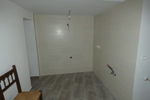 6 soveværelse Hulehus til salg i Freila - € 79.950 (Ref: 9938981)