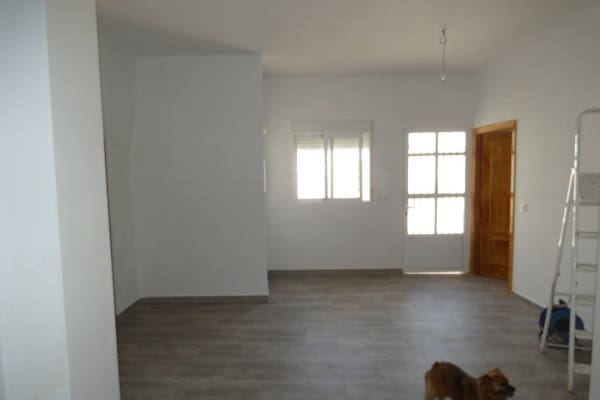 6 soveværelse Hulehus til salg i Freila - € 79.950 (Ref: 9938981)